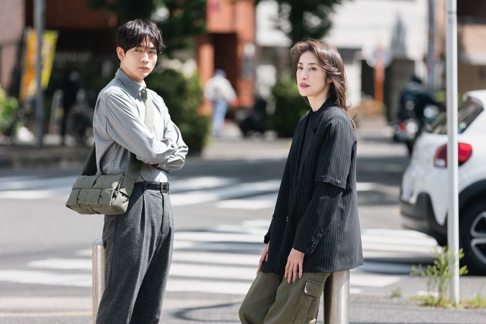 松下洸平、天海祐希「合理的にあり得ない～探偵・上水流涼子の解明～」第9話より（C）カンテレ