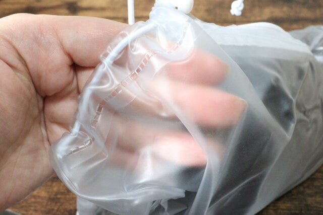 シューズカバー（透明、30.5cm）　素材感