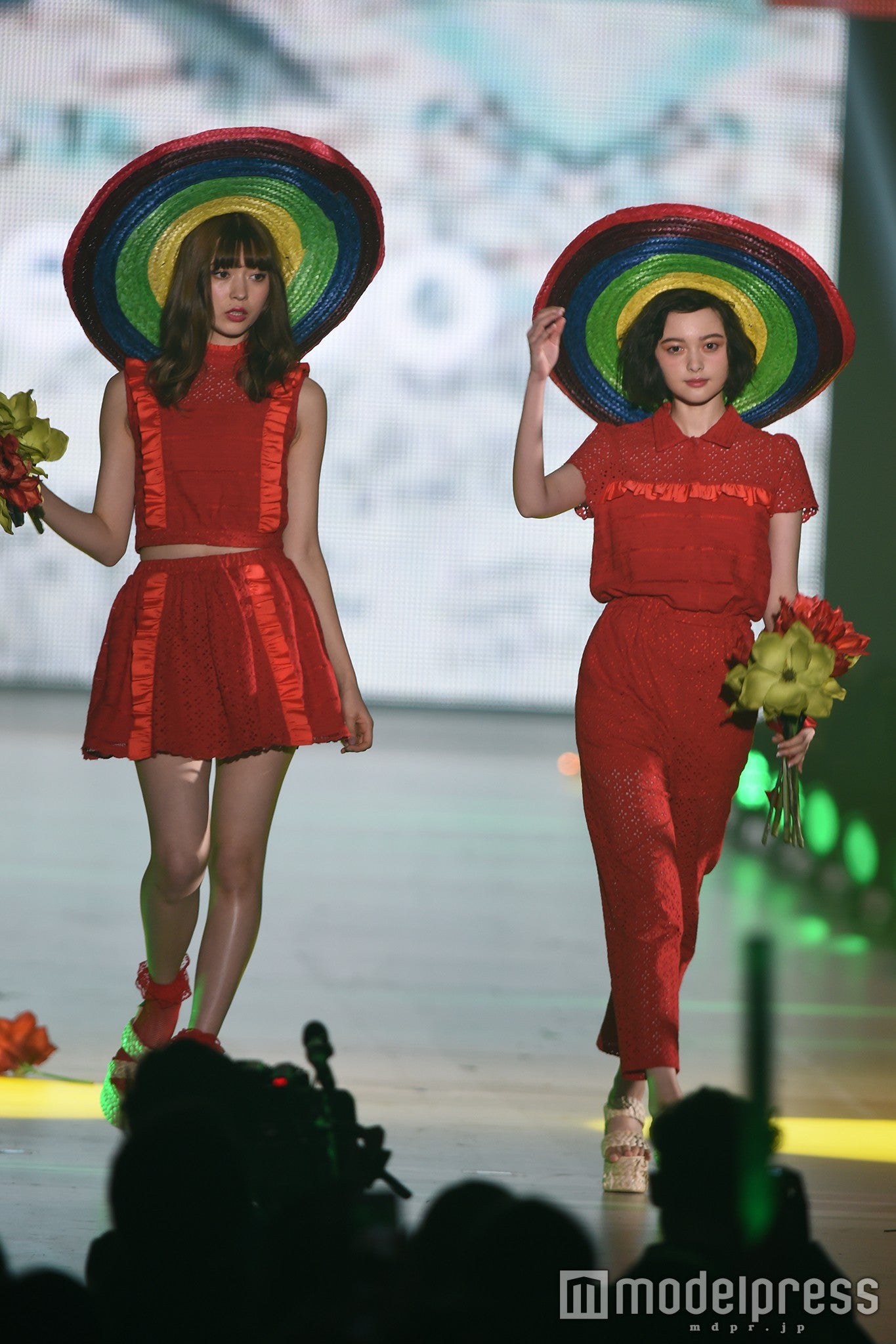 八木アリサ＆玉城ティナ（C）モデルプレス