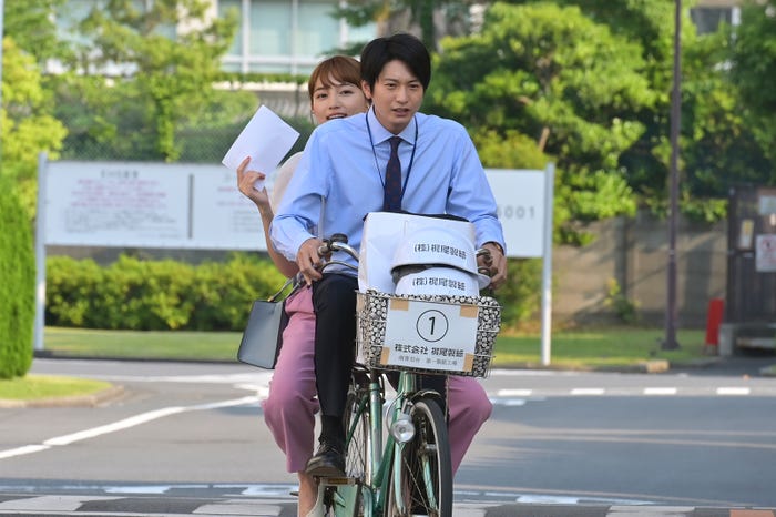 川口春奈、向井理「着飾る恋には理由があって」第8話より(C)TBS