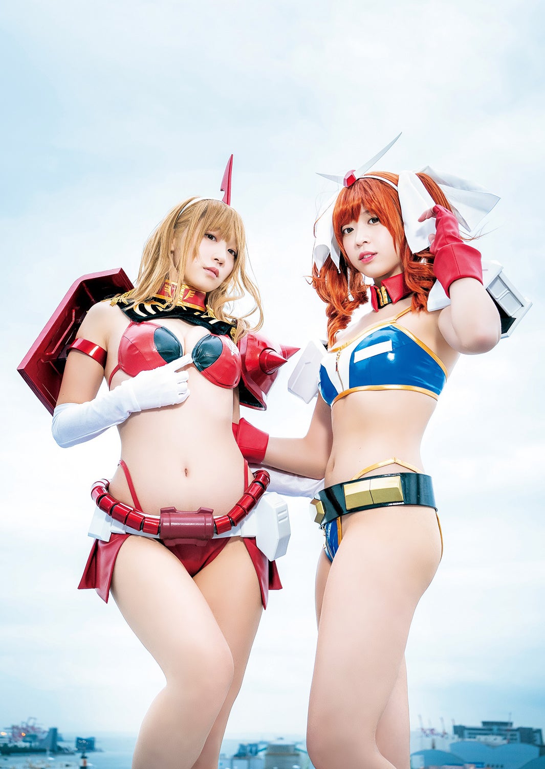 人気コスプレイヤー伊織もえ＆Yami、ガンダムグラビアで美ボディあらわ