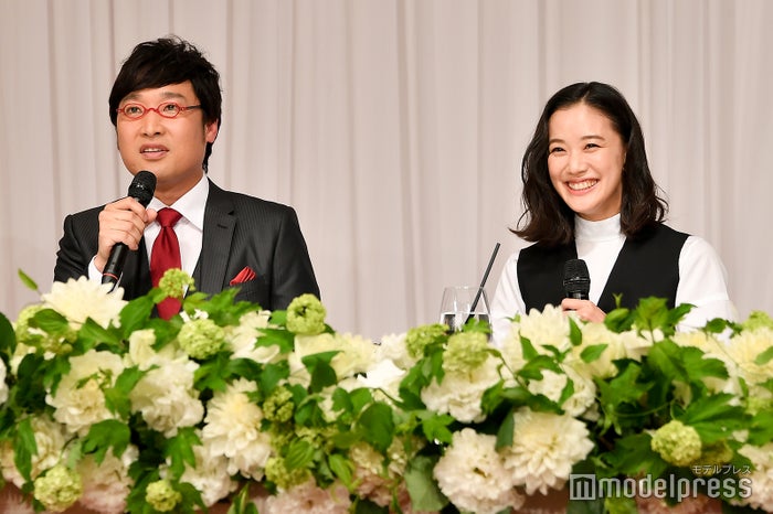 山里亮太&蒼井優(C)モデルプレス