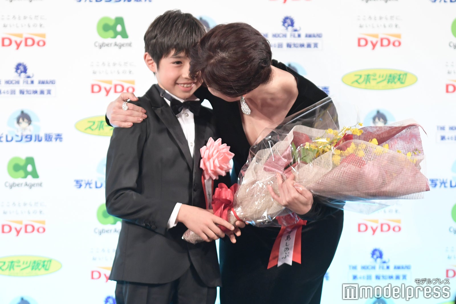 寺嶋眞秀、寺島しのぶ（C）モデルプレス