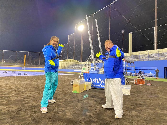 箭内夢菜、出川哲朗(C)日本テレビ