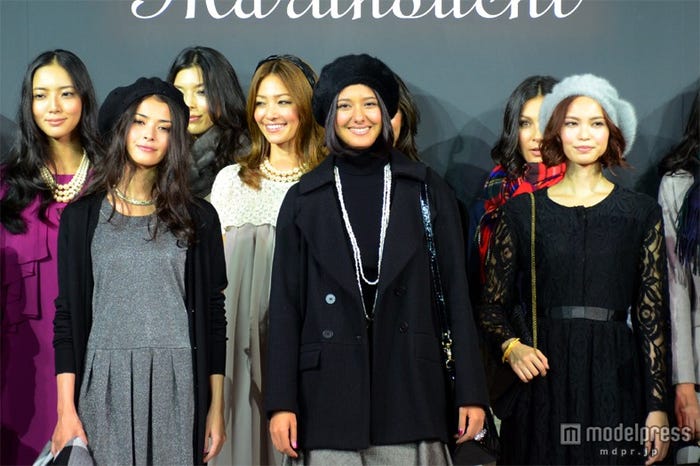 フィナーレ/浦浜アリサ(中央)