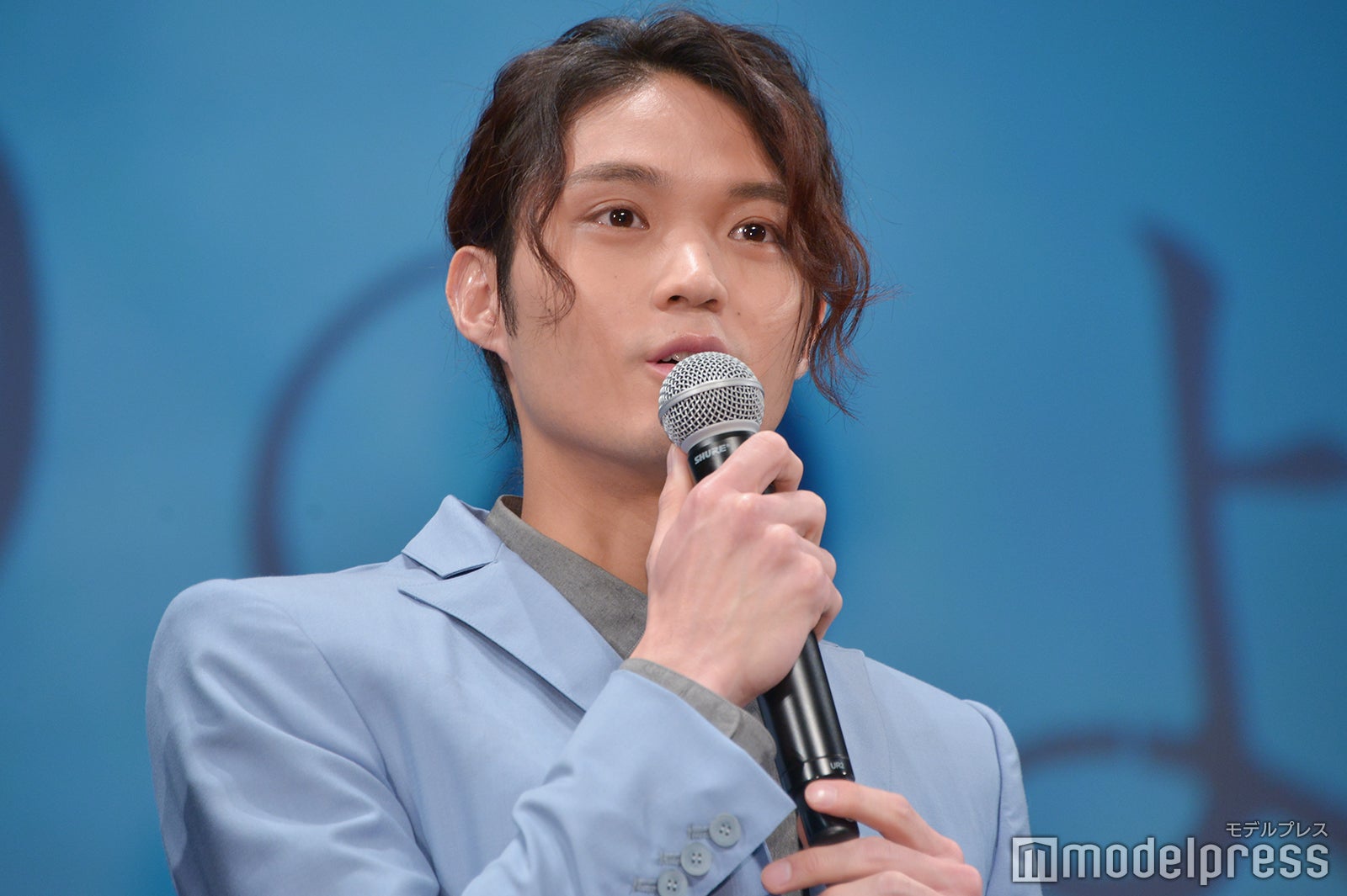 磯村勇斗、共演者の嘘にタジタジ「ビックリした」＜恋は雨上がりのように＞