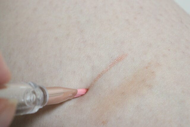 ダイソーのメイクアップブラシのリップブラシ