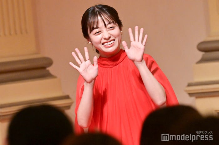 橋本環奈(C)モデルプレス