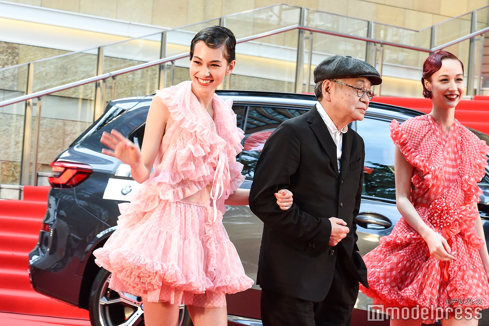 水原希子、細野晴臣、水原佑果（C）モデルプレス