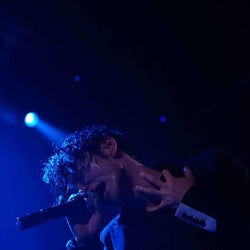 SKY-HI 初のアメリカ公演LIVE HOUSEツアー”SKY-HI Round A Ground 2017”の映像公開