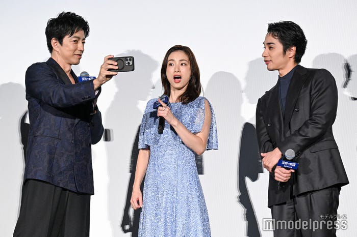 大沢たかお、上戸彩、中村蒼(C)モデルプレス