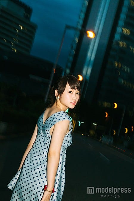 川栄李奈/撮影:藤原江理奈/画像提供:幻冬舎