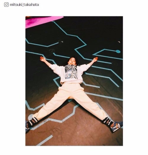 高畑充希、大開脚ショットに反響「何してるの！？」「可愛すぎ」