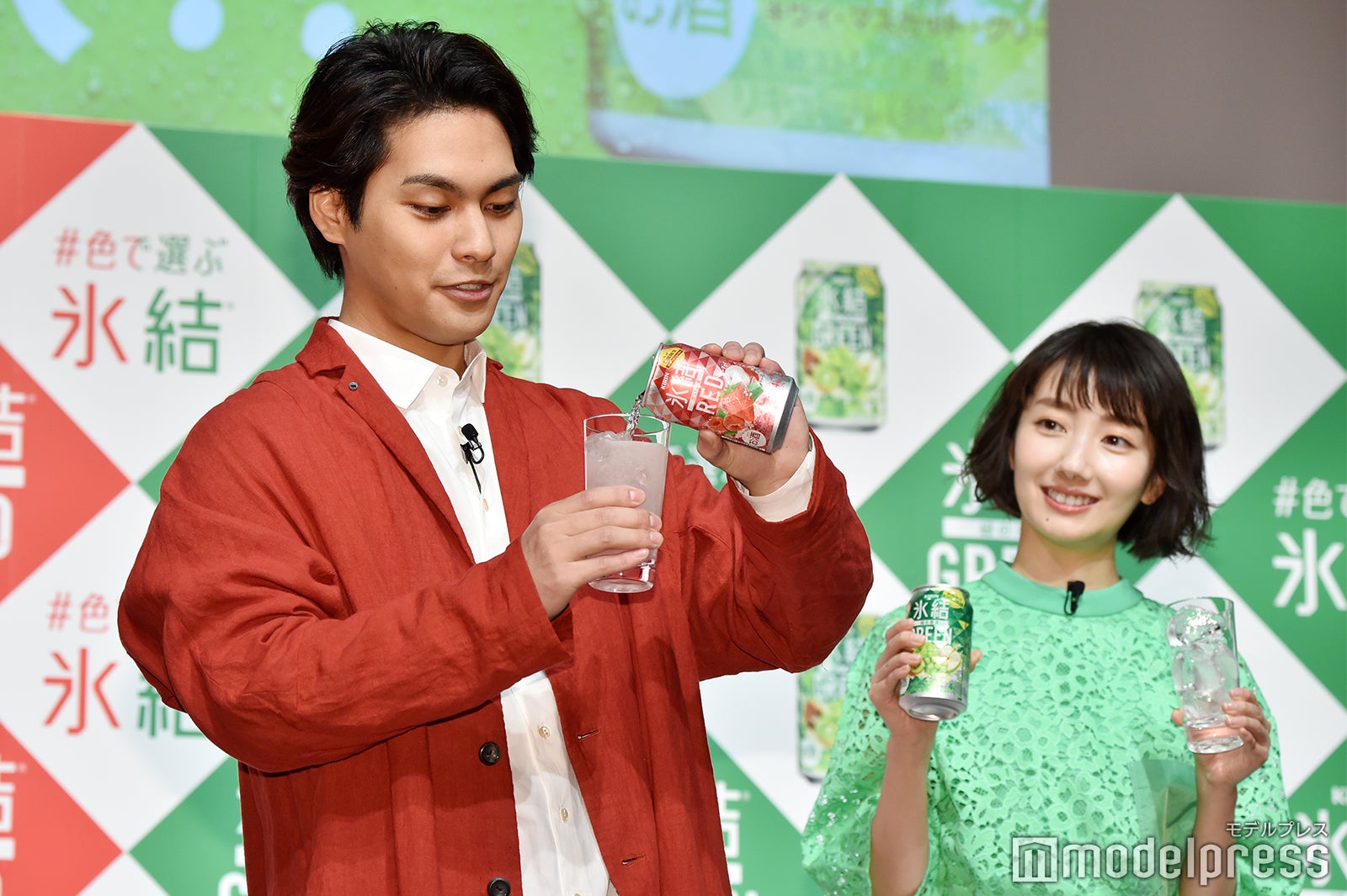 柳楽優弥、波瑠（C）モデルプレス