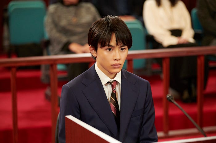草川拓弥「法廷のドラゴン」第5話(C)「法廷のドラゴン」製作委員会