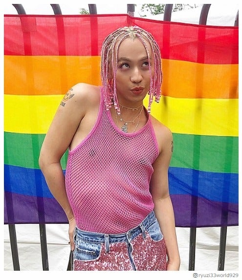 りゅうちぇる“乳首”初解禁が話題「今まで乳首NG出してた」