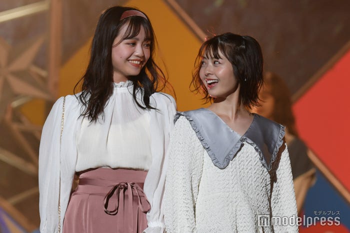 ここちゃ(阿部ここは)、ゆなたこ(星乃夢奈)(C)モデルプレス