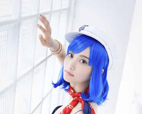“グラビア界の問題児”花咲れあ、コスプレグラビアでスレンダーボディ披露