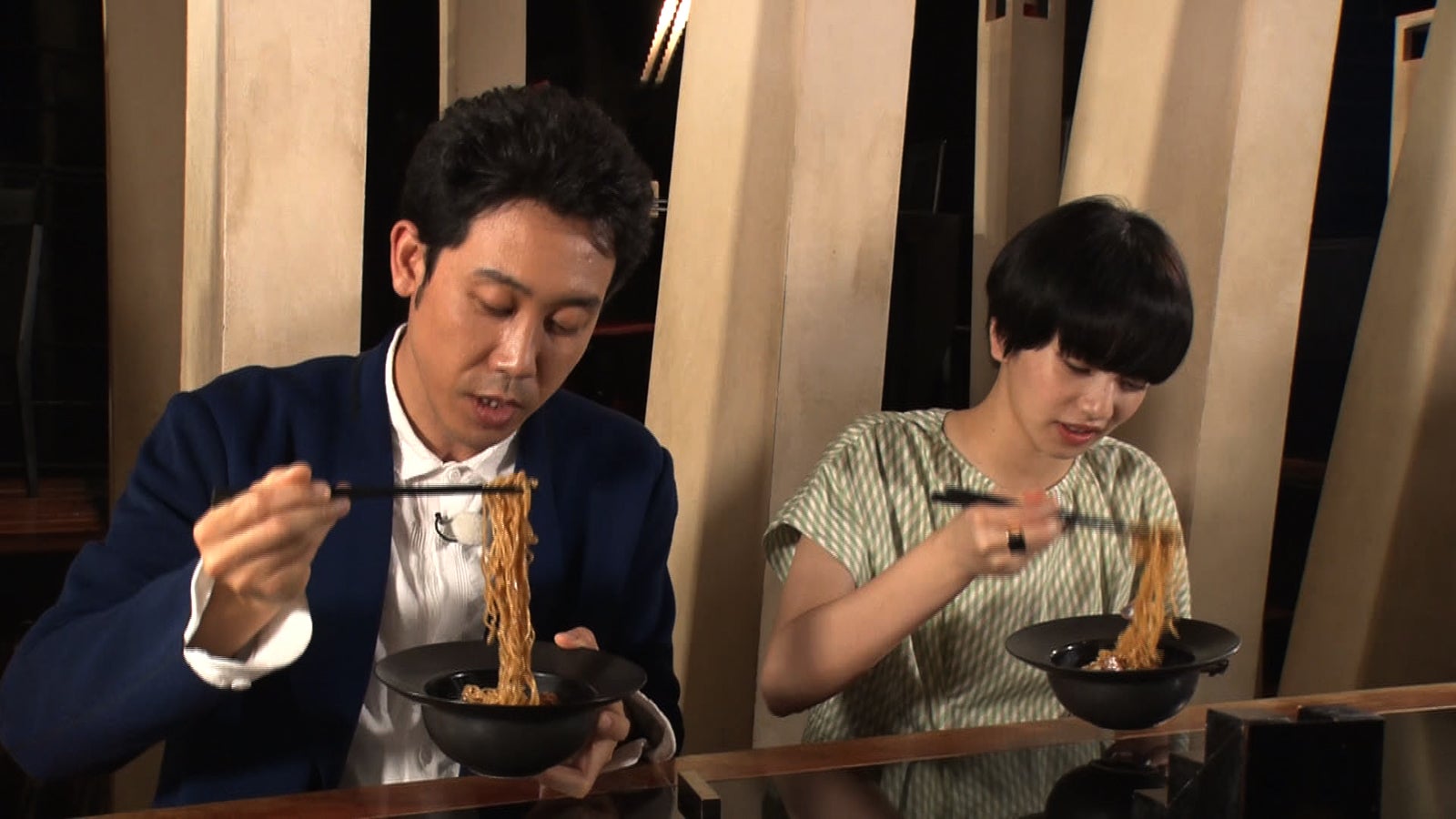 大泉洋＆小松菜奈（C）日本テレビ