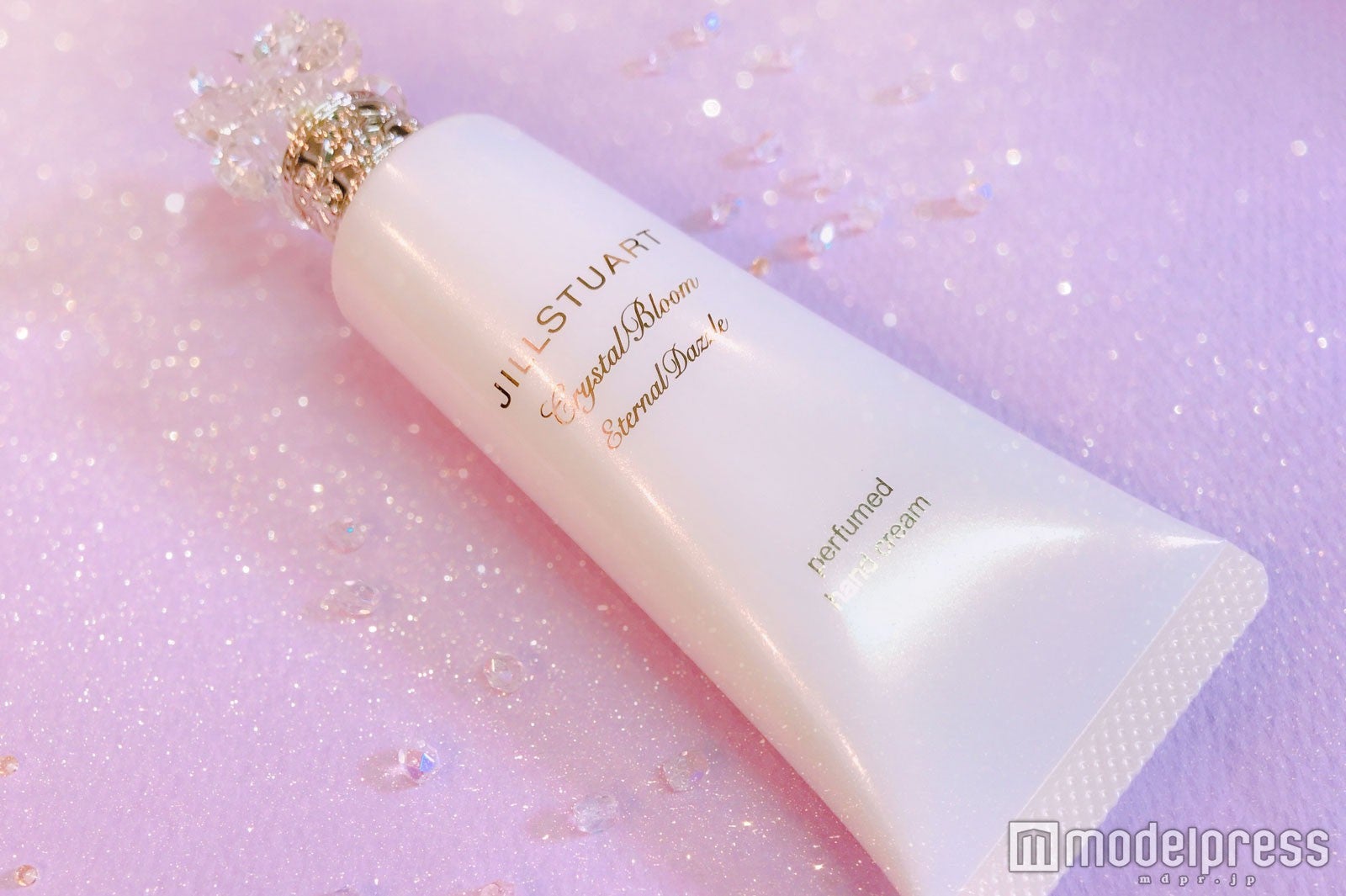 【ジルスチュアート】「クリスタルブルーム　エターナルダズル　パフュームドハンドクリーム」（C）モデルプレス