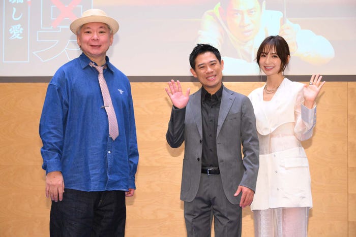 (左から)鈴木おさむ氏、伊藤淳史、篠田麻里子(C)テレビ朝日