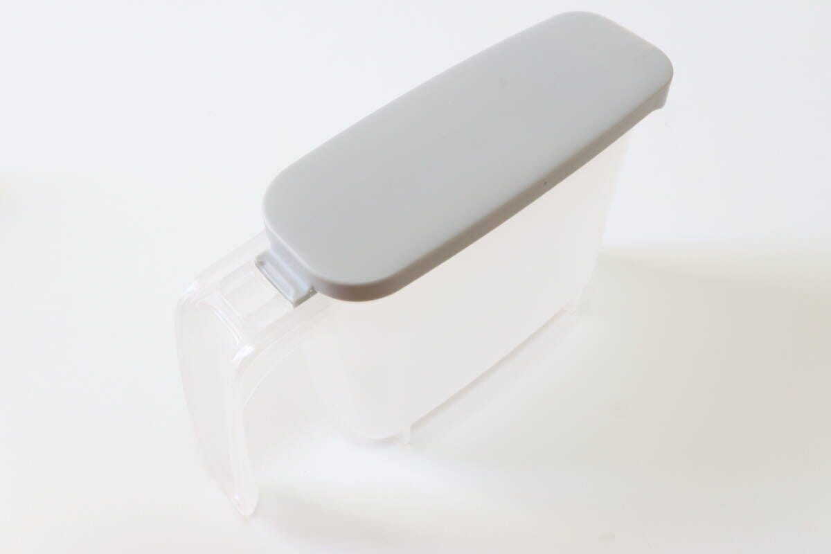 角までフィットしてすくえる調味料ケース(グレー) 角までフィットしてすくえる調味料ケース(グレー)