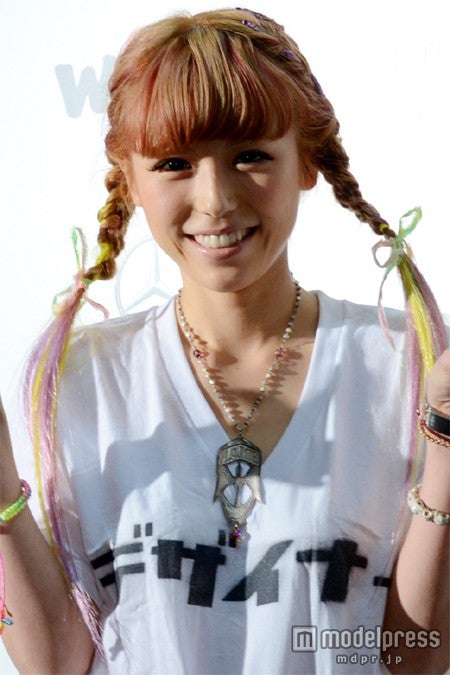 出産後初の公の場となった若槻千夏