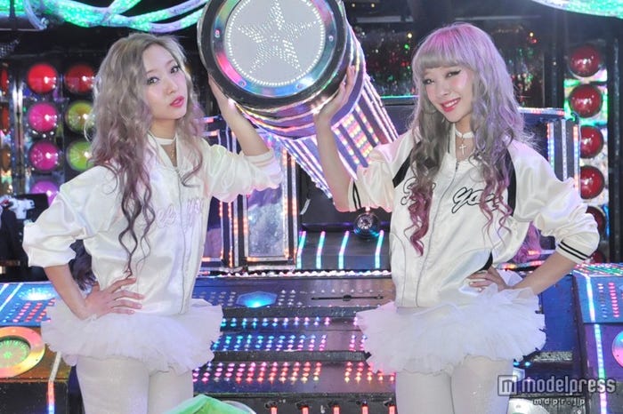 AMIAYA(左:AYA、右:AMI)