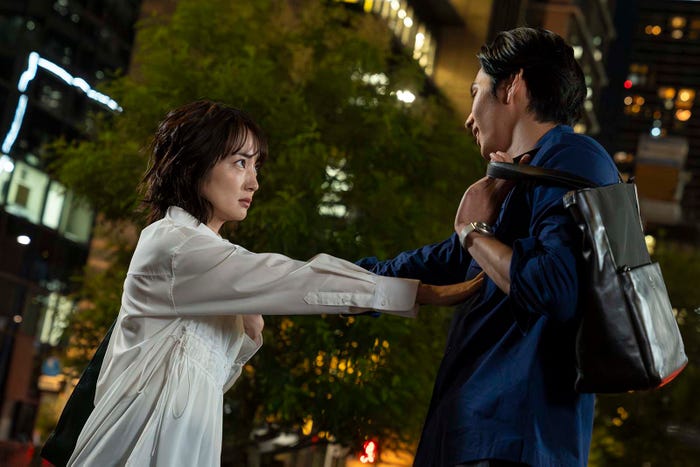 高梨臨、野村祐希「単身花日」第6話より(C)テレビ朝日