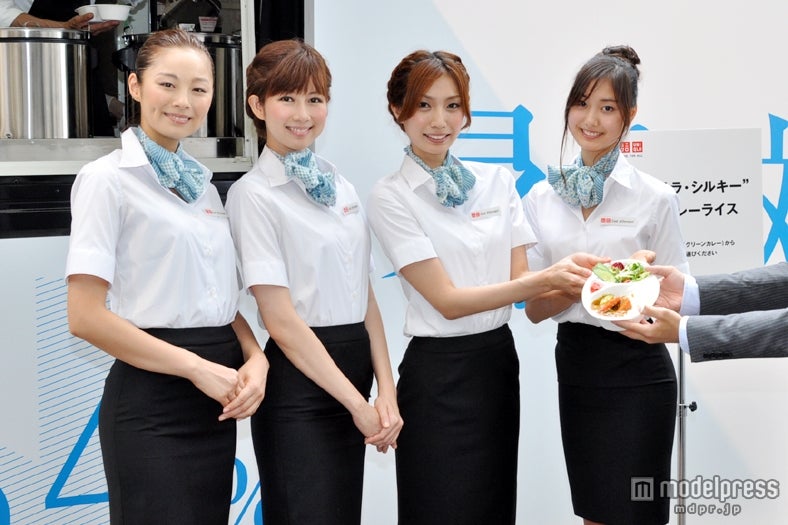 モデルガールズ