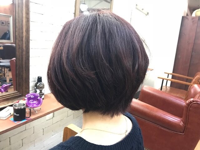 ②秋色の定番、バイオレットカラー