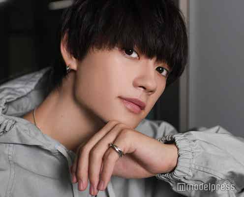 佐野勇斗、Snow Man目黒蓮が心開いて生まれた2人の関係性 “原作に寄せすぎない役作り”の真相に迫る<「トリリオンゲーム」インタビュー>