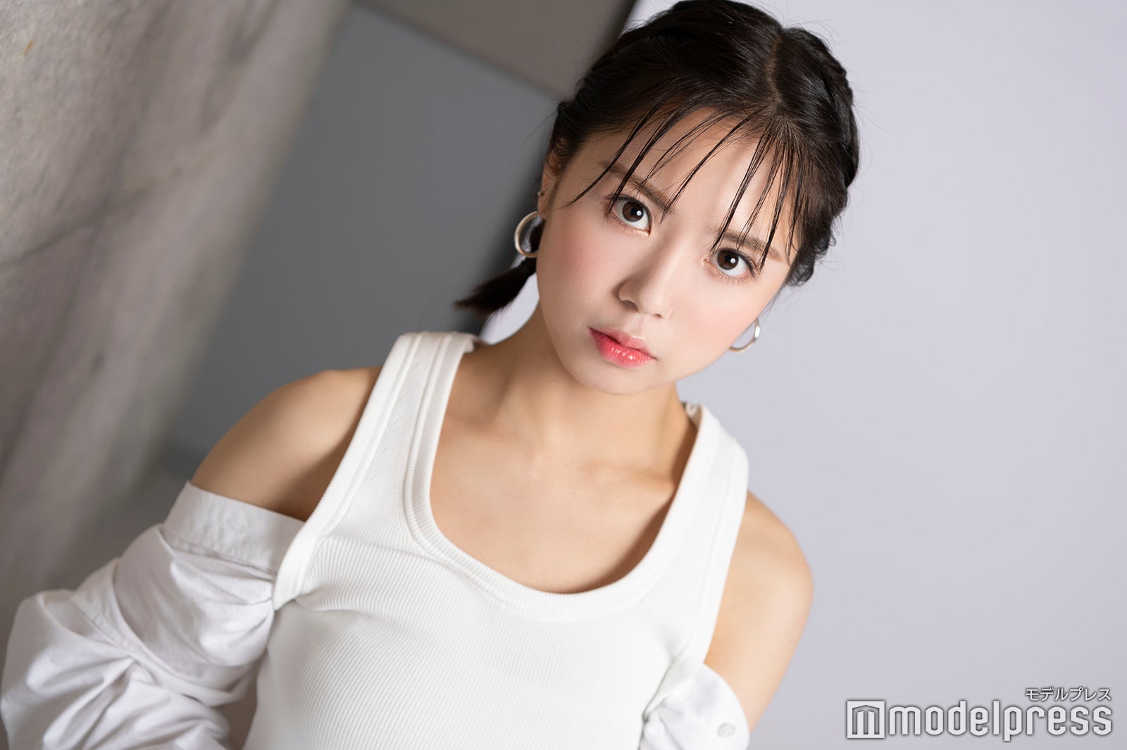 AINA（C）モデルプレス