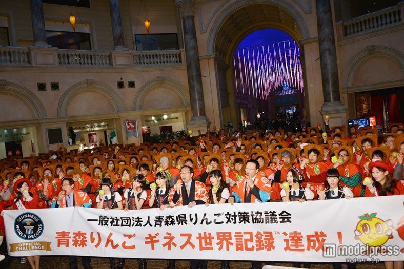 HKT48、ファンとギネス世界記録達成