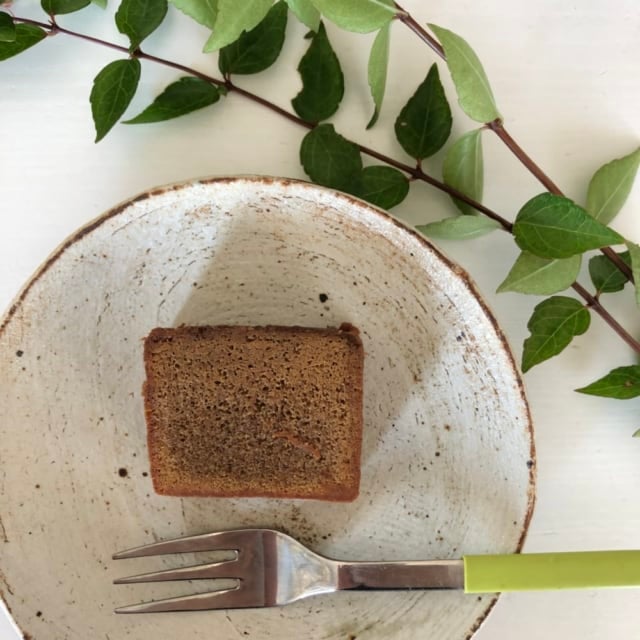 見た目には分かりにくいですがフォークを入れるとフワフワ。