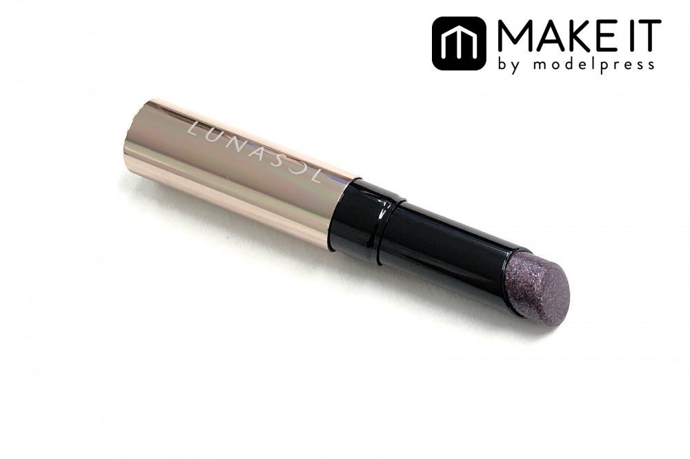 LUNASOL／フォービドゥングリッツ／01／3,200円（税抜）／カネボウ化粧品 (C)メイクイット