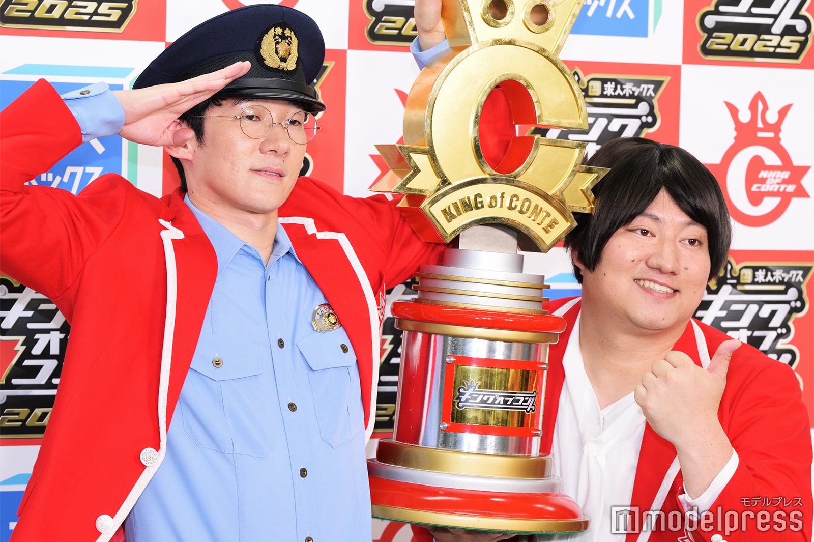 堂前透、兎（C）モデルプレス