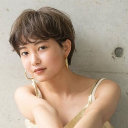 丸顔・面長さんにも似合うベビーバングまとめ<ショート・ボブ~ミディアム・ロングまで>