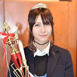 「関東一可愛い女子高生ミスコンGP」でグランプリを受賞した際のアンジェラ芽衣（C）モデルプレス