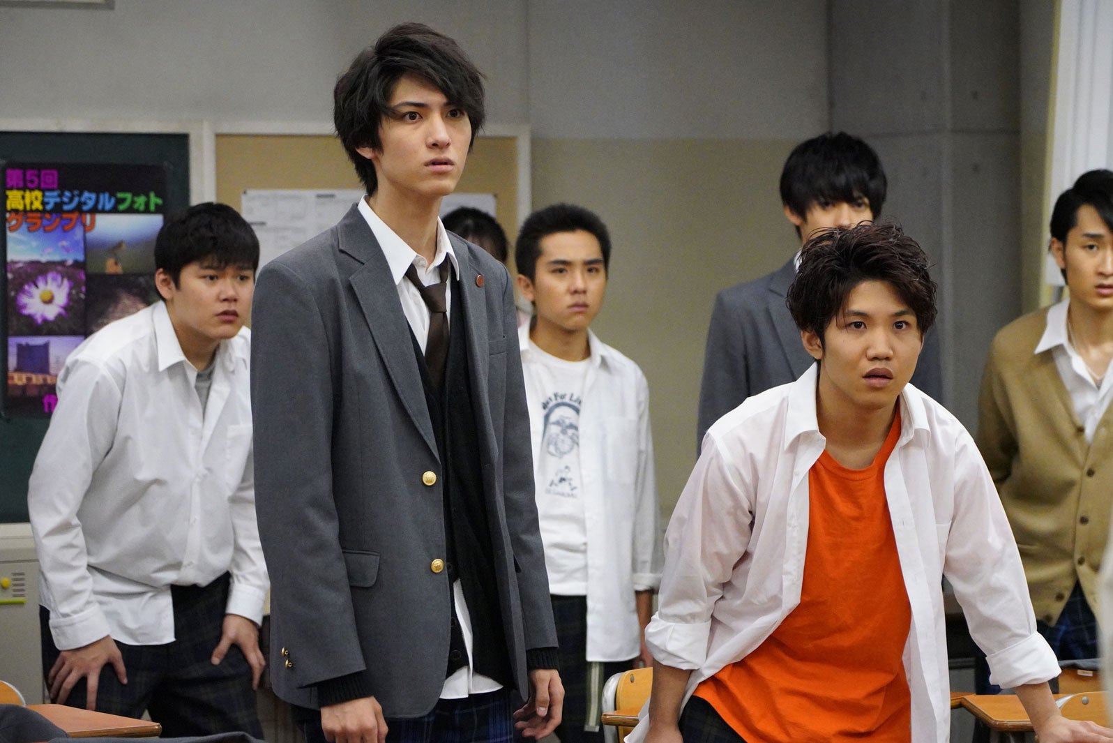 佐久本宝（右）「3年A組 ―今から皆さんは、人質です―」第4話より（C）日本テレビ