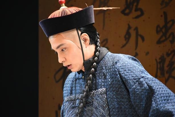 中村蒼 佐々木蔵之介は 目の奥の鋭い光でいつも試されている感じ 笑 自然と 皇帝と地方官 の関係性になりました モデルプレス