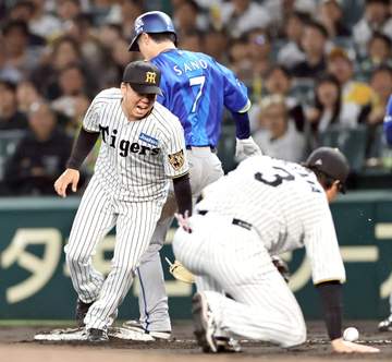 阪神・村上が勝てない 守備のミス重なり2失点で不運3敗目 課題のフォーム面は「しっかり試合に出せた」