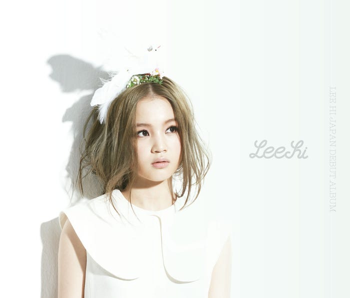 「LEE HI JAPAN DEBUT ALBUM」(提供写真)