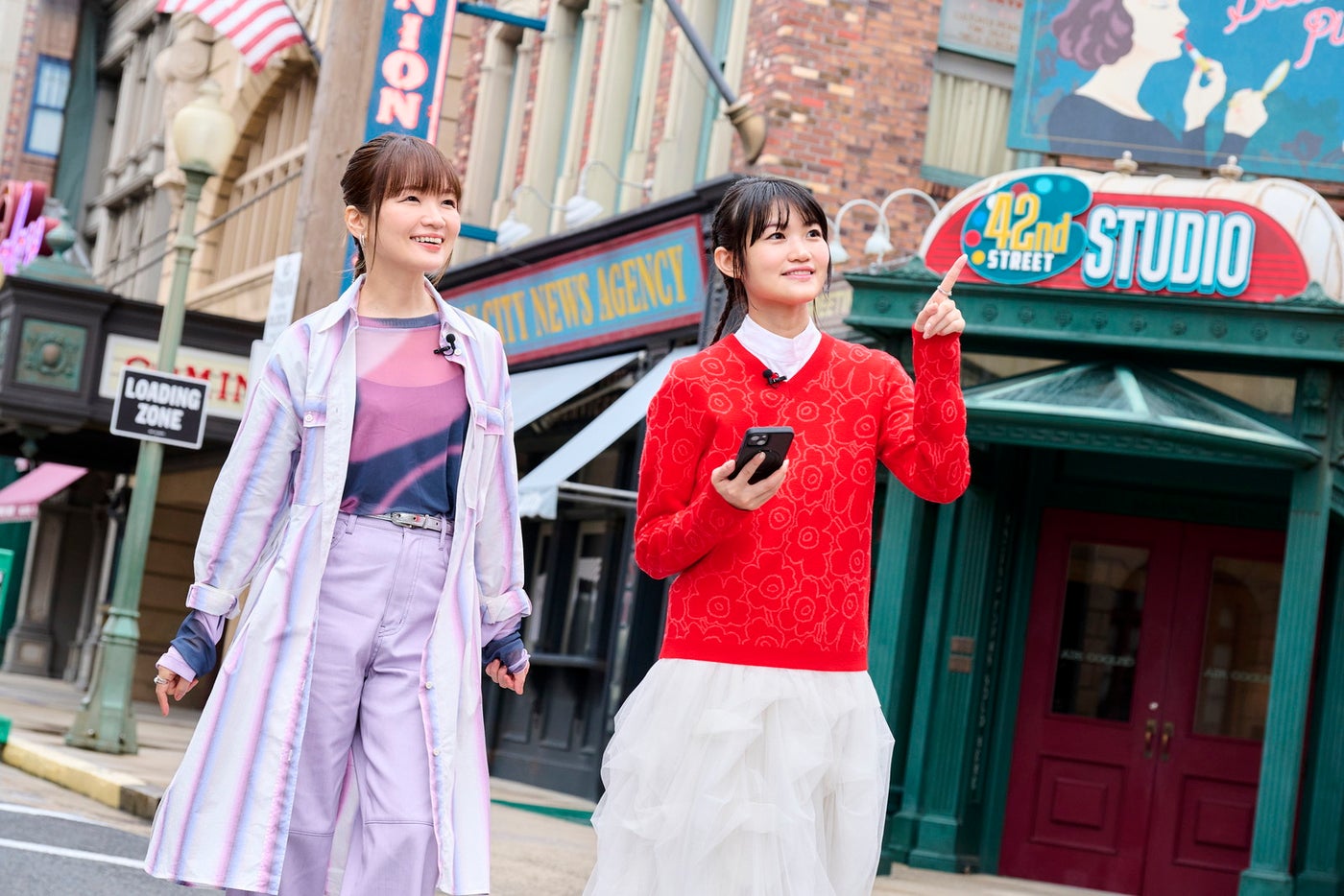 種﨑敦美、早見沙織／画像提供：ユニバーサル・スタジオ・ジャパン