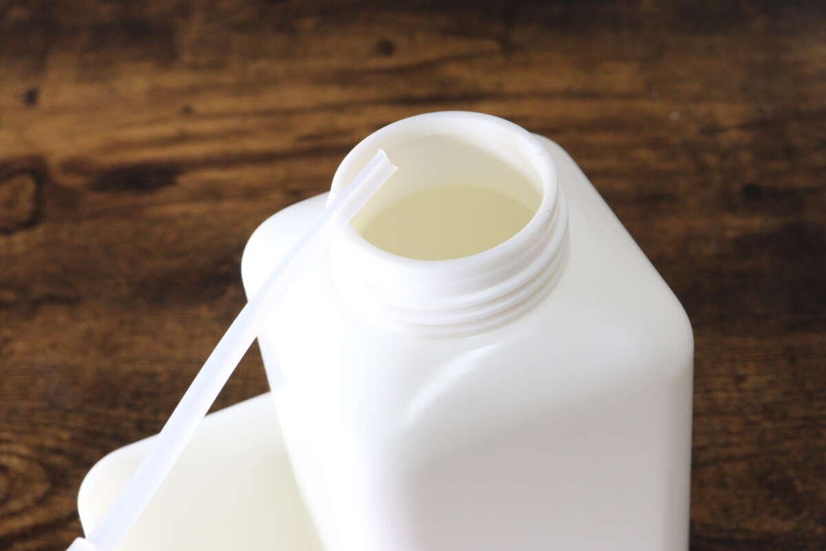 キッチンディスペンサー（スポンジホルダー付、WH）　詰替え口