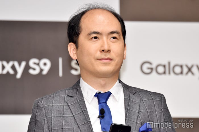 黒髪の斎藤司(C)モデルプレス