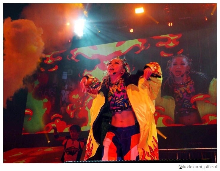 倖田來未、バキバキの腹筋にファン驚き「めっちゃカッコいい」