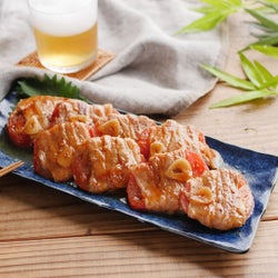 ジューシーな甘さが際立つ。「肉巻きトマトのガリバタ焼き」レシピ
