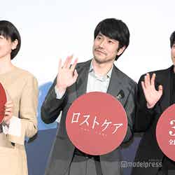 （左から）長澤まさみ、松山ケンイチ、鈴鹿央士（C）モデルプレス