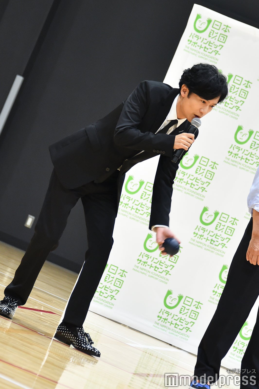 美しいフォーム （C）モデルプレス